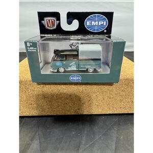 M2 Machines Auto-Thentics R67 1:64 Scale 1959 EMPI Volkswagen Double Cab Truck